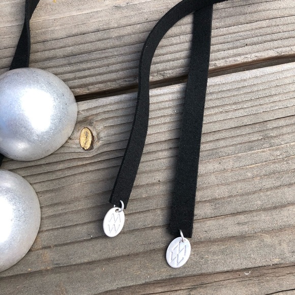 Contemporary Silver tone metal 1/2 sphere statement Necklace or belt - Picture 3 of 11